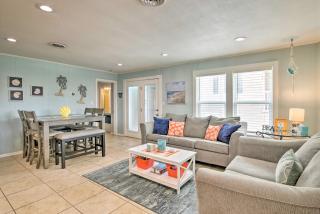 Home with Heated Pool and Hot Tub Less Than 1 Block to Beach! - South Padre Island - 7