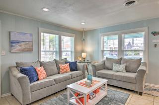 Home with Heated Pool and Hot Tub Less Than 1 Block to Beach! - South Padre Island - 6