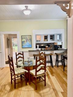 Southern Comfort - Tallahassee - 3