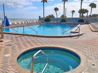 Oceanside Escape - Daytona Beach - 8