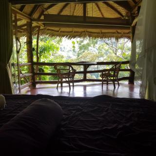 On The Rocks Bungalows, Restaurant and Jungle Trekking Tours - Bukit Lawang - 4