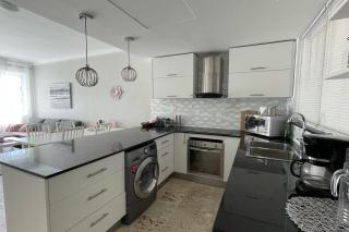 Oceanview 1 BR condo Playa Turquesa, highspeed Wi-Fi, pools, beach - 5