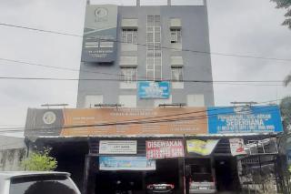 RedDoorz Syariah At Penginapan Sederhana Palembang - Palembang - 8