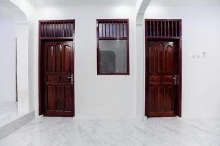 RedDoorz Syariah @ Sakura Hotel Jatiwaringin - Bekasi - 3