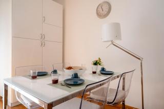 GuestHost - Dimora del Teatro Sightly Apartment - Bari - 2