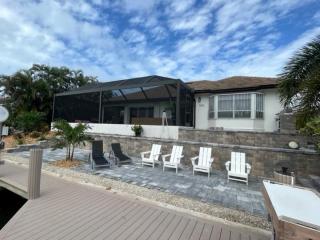 Gorgeous Waterfront 3 Bed with Quick Access to Gulf!! - Marco Island - 2