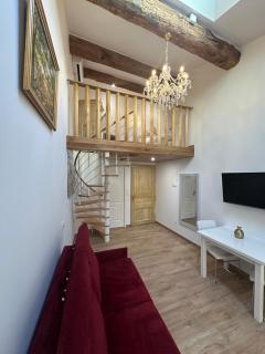 Studio familial a Mezzanine presbytère dans l'Église - Narbonne - 0