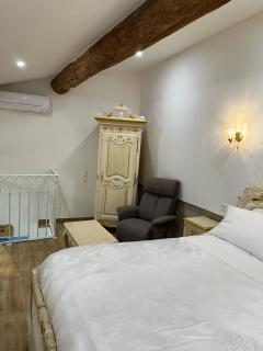 Studio familial a Mezzanine presbytère dans l'Église - Narbonne - 2