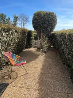 T2 - Les pieds dans le sables en toutes saisons 5 couchages - climatisation - parking privée - piscine - situation optimum et rare - Amoureva - Plage Richelieu- Cap d'Agde - 3