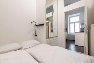 Neu, renoviert und ruhig, 20 Minuten ins Zentrum - Wenen - 8