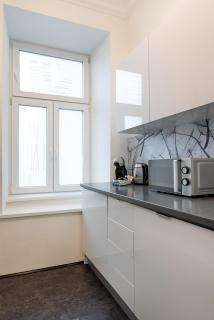 Neu, renoviert und ruhig, 20 Minuten ins Zentrum - Wenen - 3