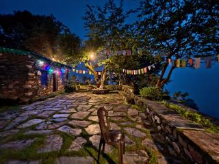Hostel Hideout - 8