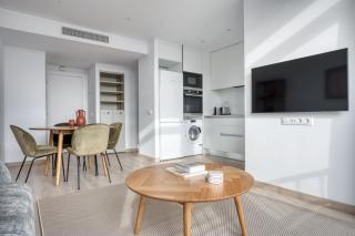 Blueground Pedralbes furnished BCN-92 - 8