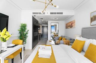 Newly Furnished Studio in JLT - Dubai - 1