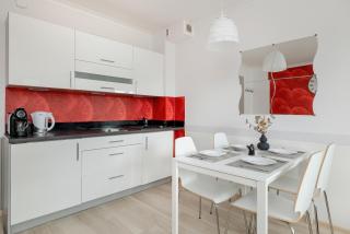 Modern Studio with Balcony 650 m from the Beach by Rent like home - Świnoujście - 4