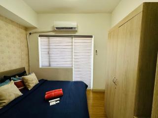 Taguig BGC View with Balcony Plus Netflix Near Airport Mc kinley - Manila - 9