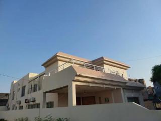5 Bedrooms furnished separate upper portion house in DHA Phase 4, Lahore - Lahore - 9