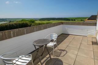 Flat 3 Mawgan Porth Golf Club - 4