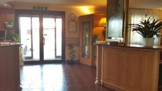 Hotel Ascot - 1