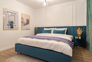 Sky-High: 15th Floor Modern Accommodation in Doamna Ghica Area - 5