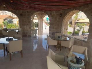 Golden Hotel By Trend - Aqaba - 3