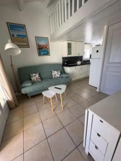 La Discrète toute équipée avec piscine - Gruissan - 5