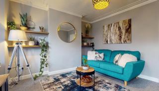 Castle Boulevard Nottingham - 3 Bedrooms Sleeps 5, Free Parking & WiFi - Close to City Centre, University & Hospital - Nottingham - 9