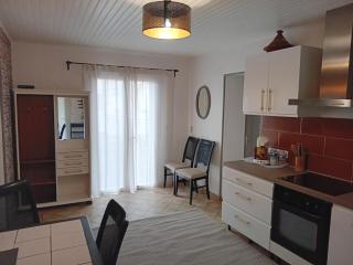 Maison au bord de l'eau et au calme pour les vacances - Saint-Denis-de-Pile - 2