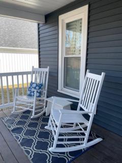 The Blue House on Boone - Troy - 8