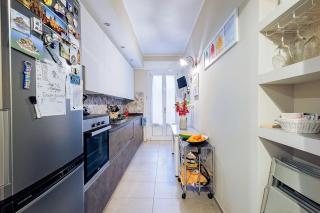 Stylish and Perfect Place for Families and Friends - 3