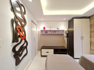 2 bedrooms 2 baths apartment. 3 blocks from Ipanema beach. Prime location. - Rio de Janeiro - 6