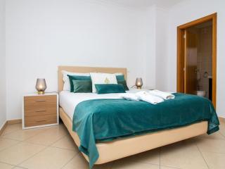 Magnólia AB House - Pool View & Privat Garden & Garage - Albufeira - 4