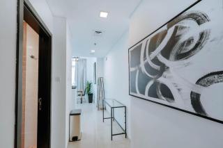 Chic 1BR Sea View Dubai Marina - Dubai - 5