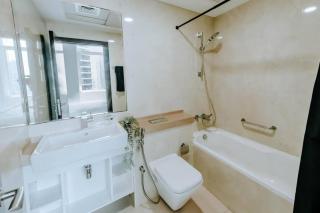 Chic 1BR Sea View Dubai Marina - Dubai - 2