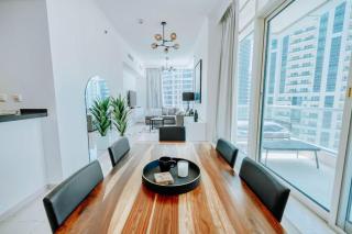 Chic 1BR Sea View Dubai Marina - Dubai - 1