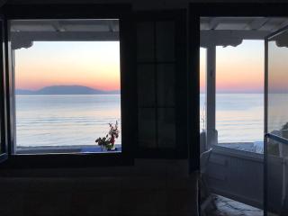 House on the beach in Fourka Chalkidiki! - Skala Fourkas - 4