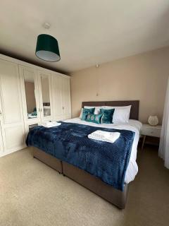 3 Br House - Private Parking - Pool Table - Balderton - 6