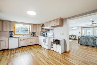 Spacious Presque Isle Home Walk to Downtown! - Presque Isle - 3