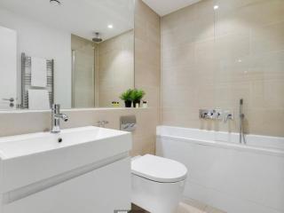 3 bedroom penthouse with balcony - Londra - 5