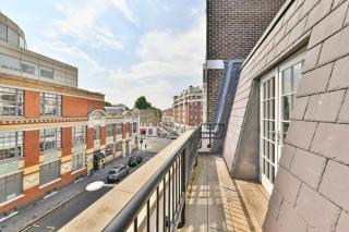 3 bedroom penthouse with balcony - Londra - 2