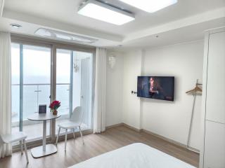 Sokcho Summitbay 1209 "Ocean View" - 1