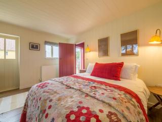 Snow Hall Barn - 3