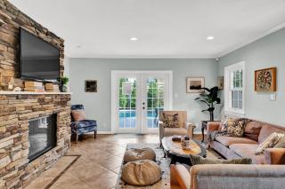 Gorgeous historic Victorian with 8 bedroom/4 baths - Wildwood - 1