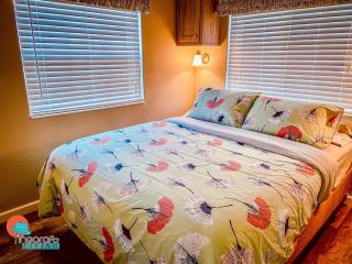 Pinecraft Cottage Tiny Home - Sarasota - 8