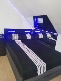 Wohnung am Kurpark mit privater Innensauna & LED! Schlüsselbox - 5