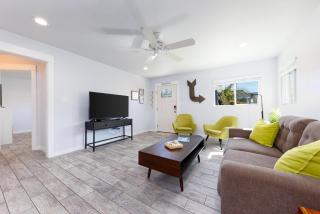 Charming Beach Bungalows - 4BR, Sleeps 10, Pets OK - Carlsbad - 6