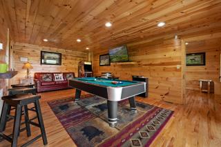 Smoky Mountain Dreams - Gatlinburg - 1
