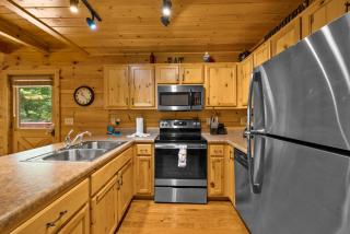 Bearfoot Dreams - Sevierville - 2