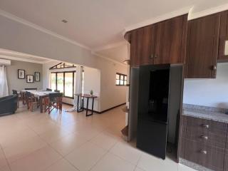 Bantuz House - Livingstone - 6