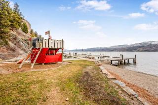 The Lakeside Condo #202 - 4